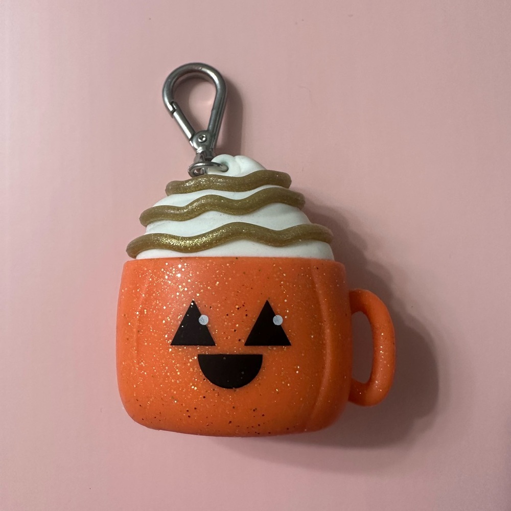 BBW Orange Pumpkin Latte Mug Pocketbac holder Keychain/Bag Charm